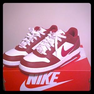 -Nike Air - Red / White  size 10.5